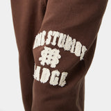 Muddy Brown Pants eme