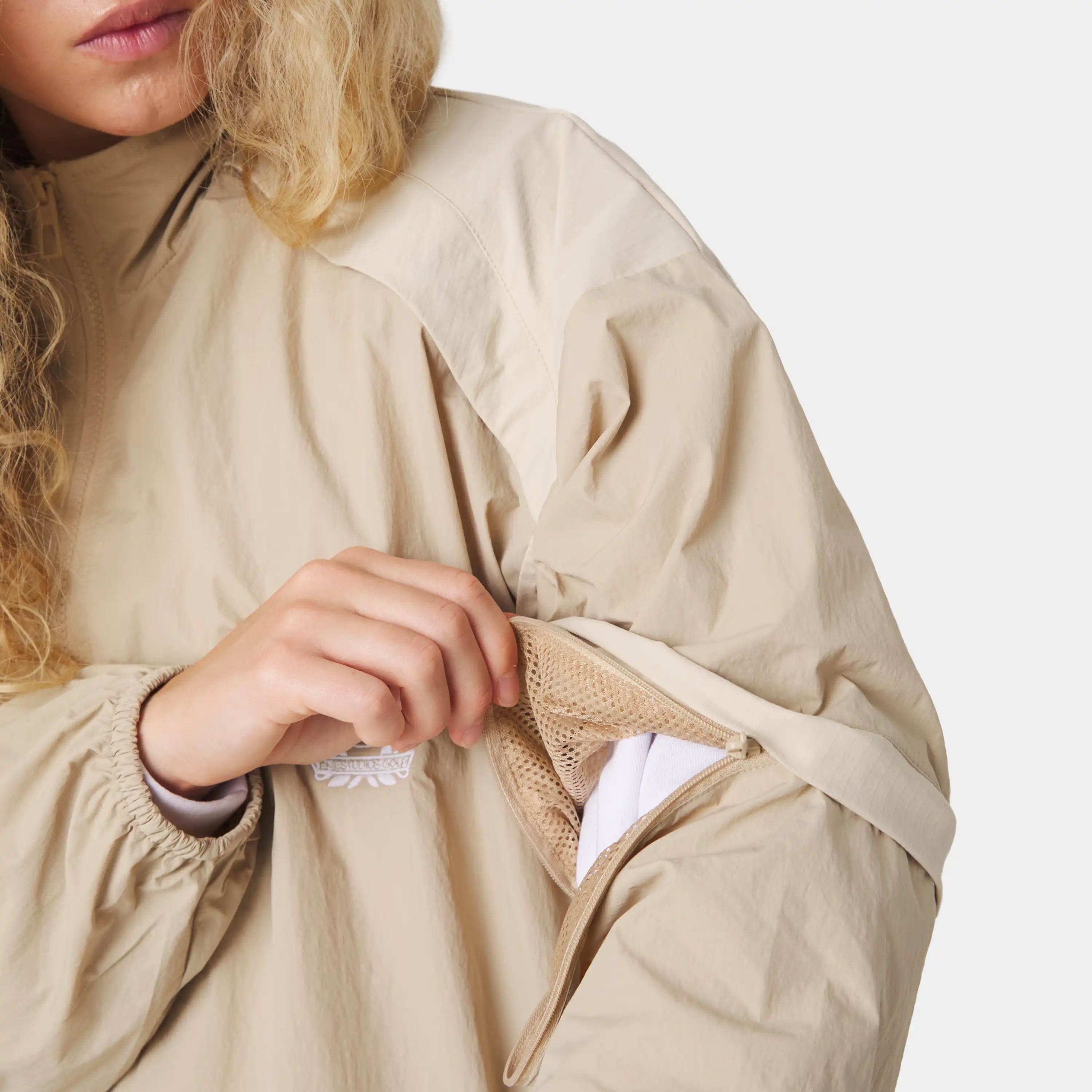 Golf Off Sand Windbreaker Outerwear Eme Studios