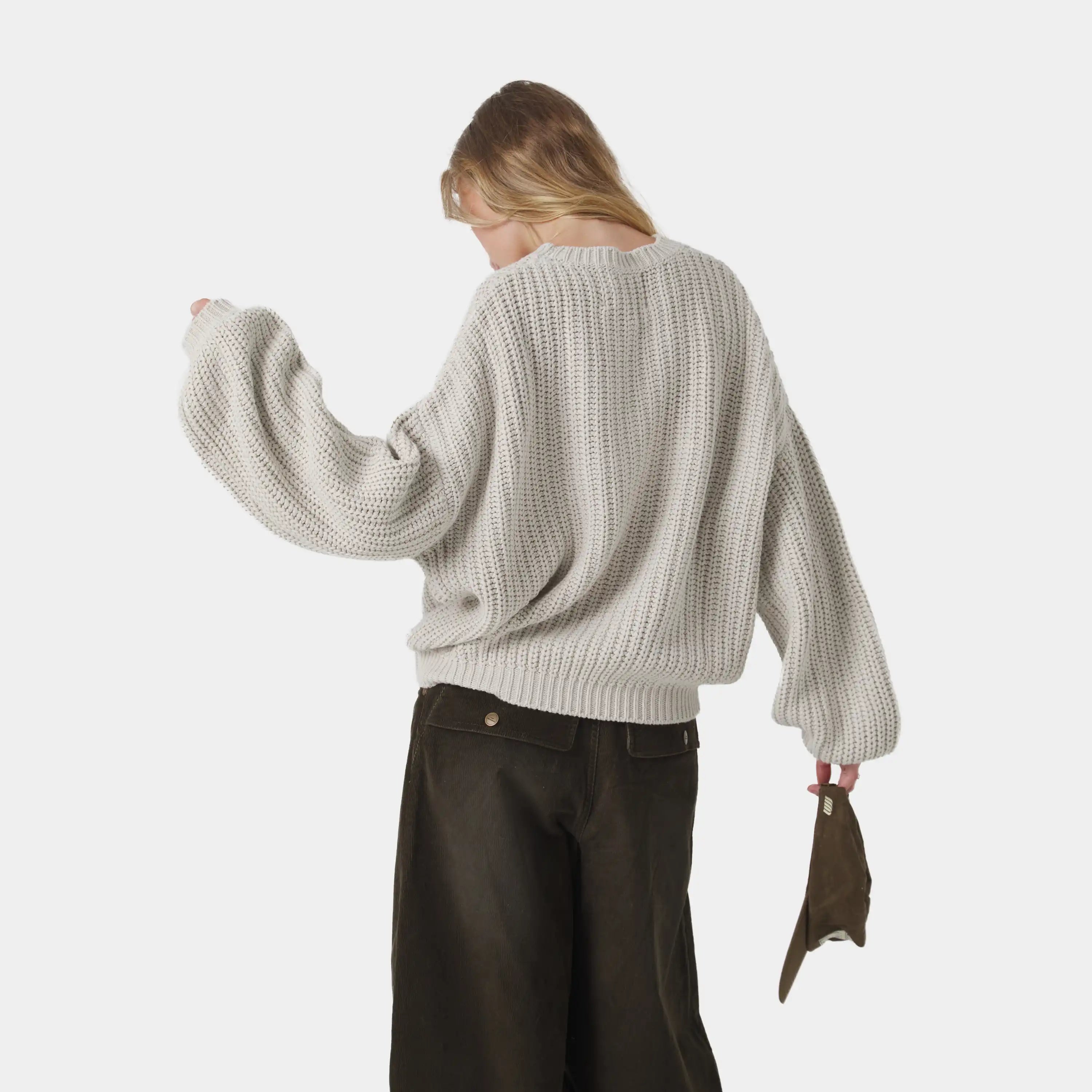 Globe Oyster Knit Sweater Knitwear Eme Studios