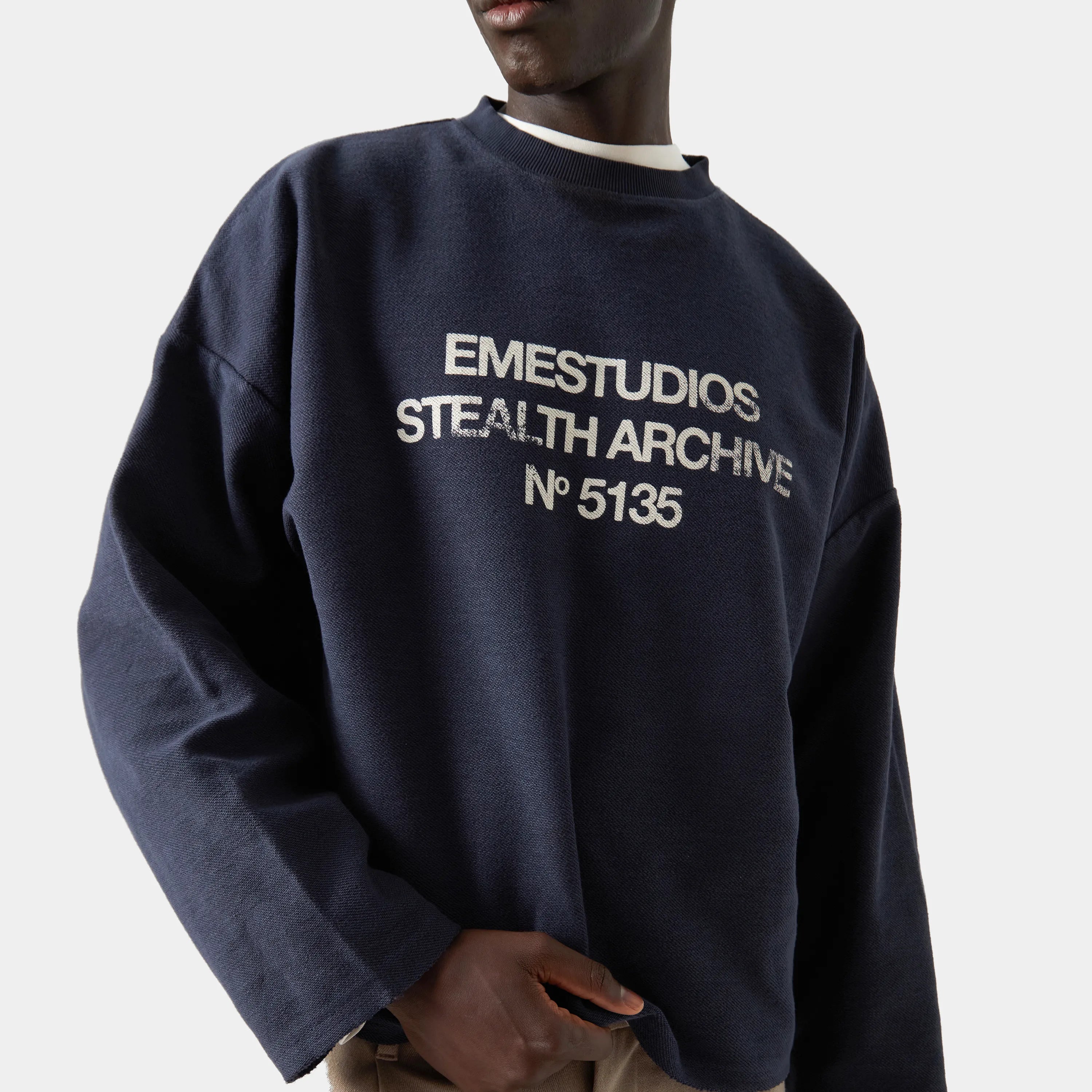 Stealth Navy Reverse Crewneck Crewneck eme