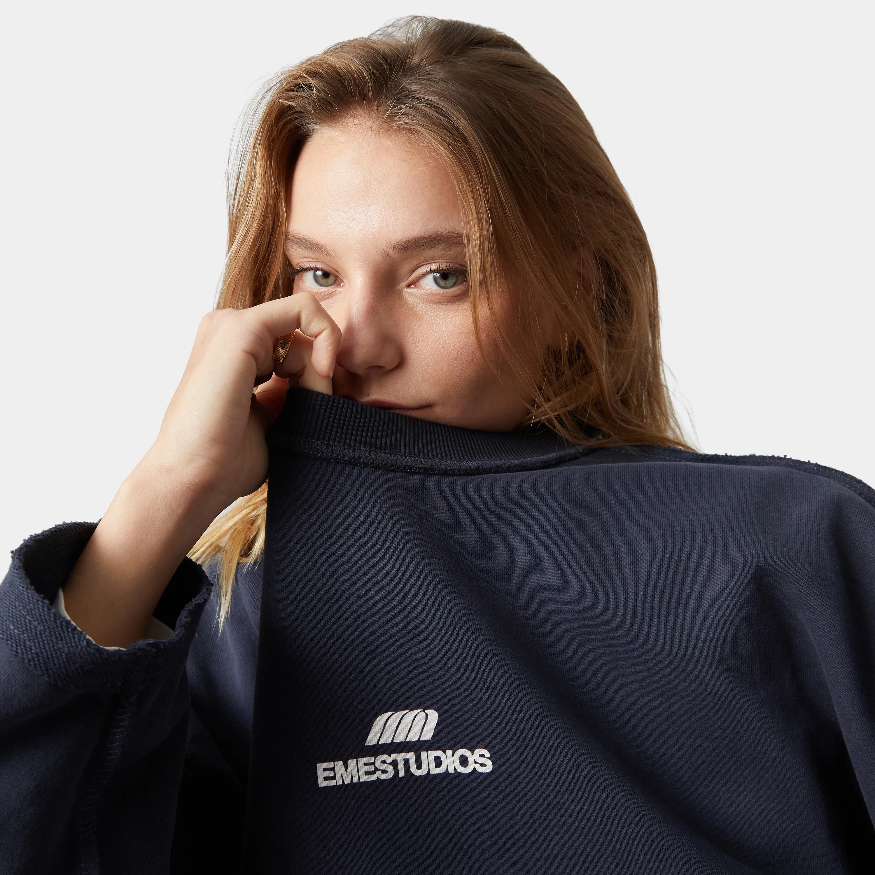 Stealth Navy Reverse Crewneck Crewneck eme