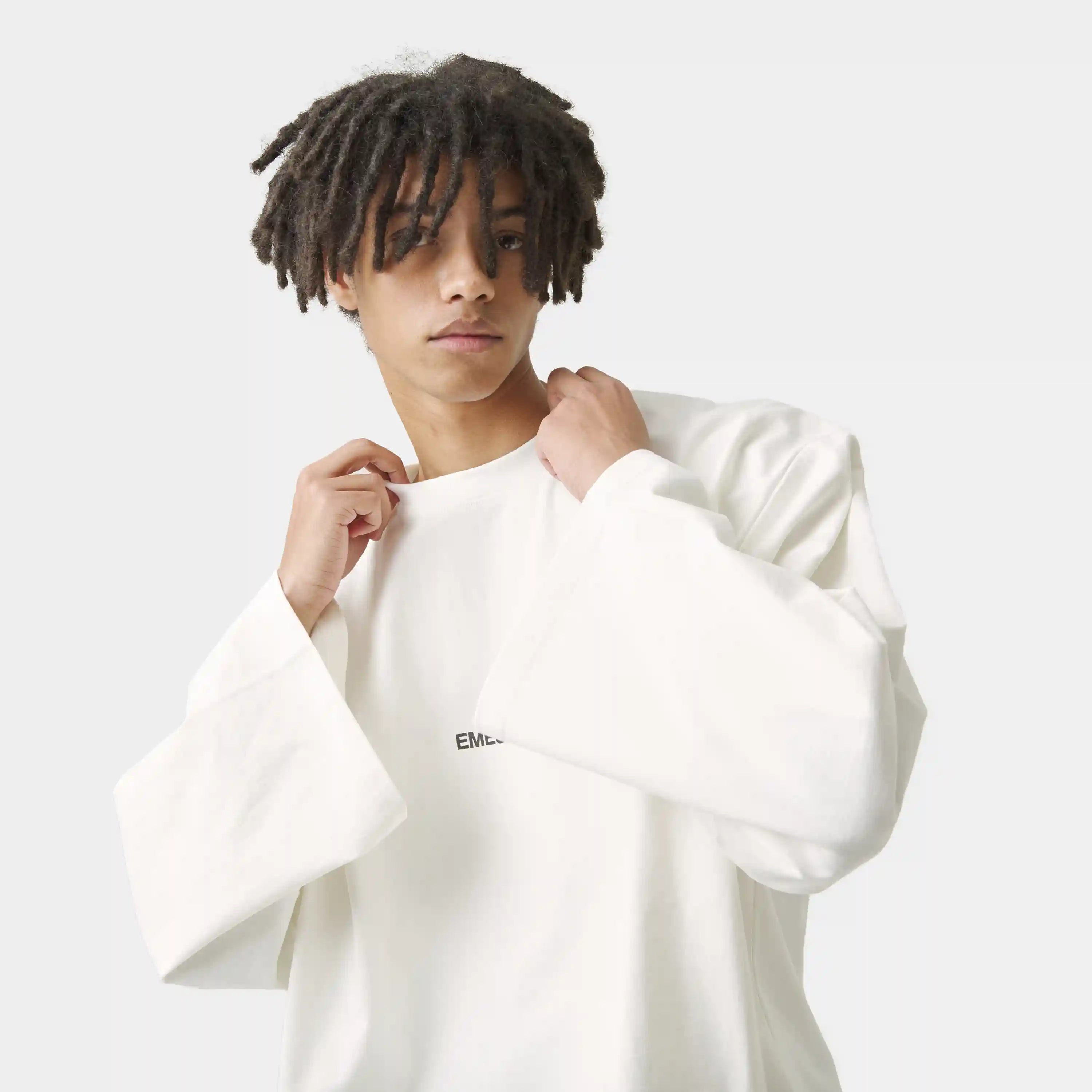 Uniform Pearl Long Sleeve T-shirts Eme Studios