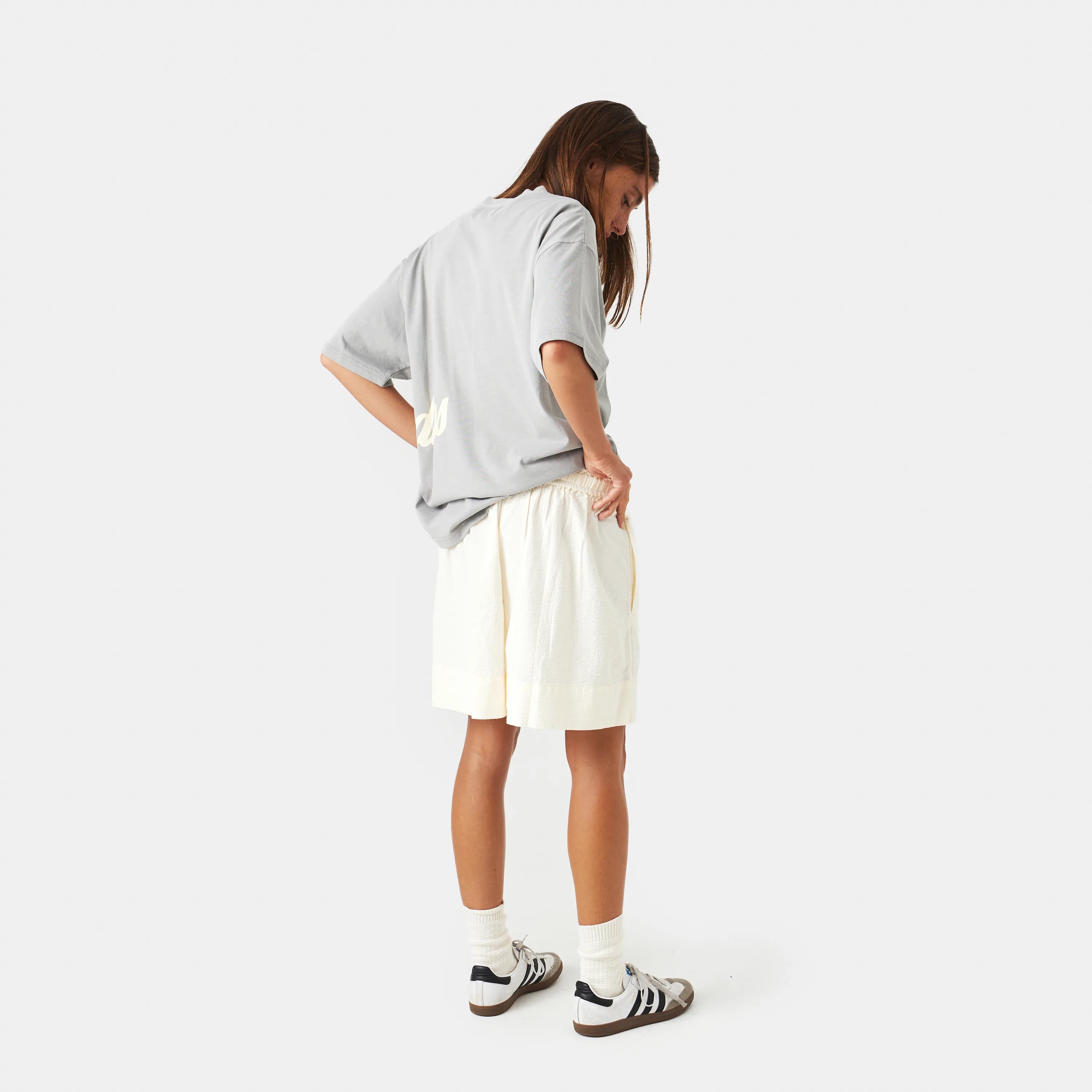 Side Hug Pebble Oversized Tee Camiseta eme   