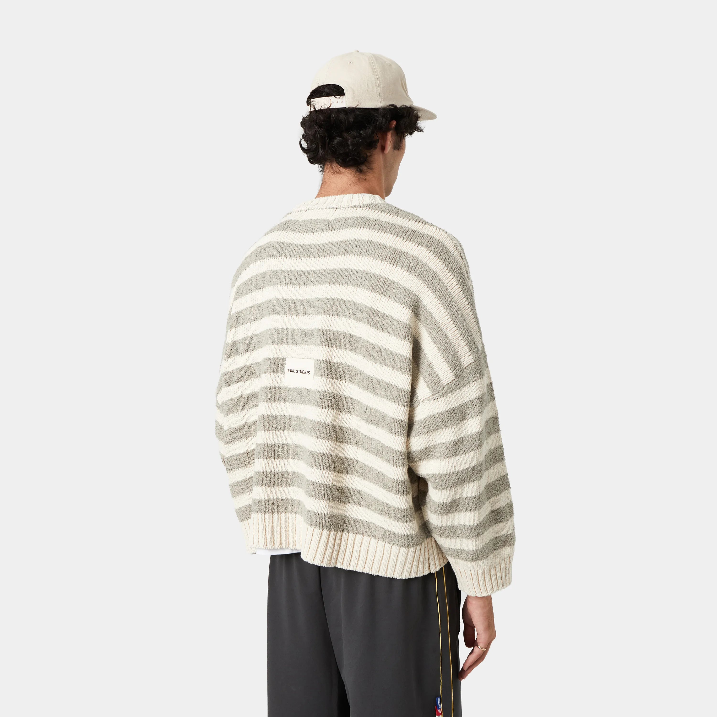 Curlow Stripped Knit Knit eme   