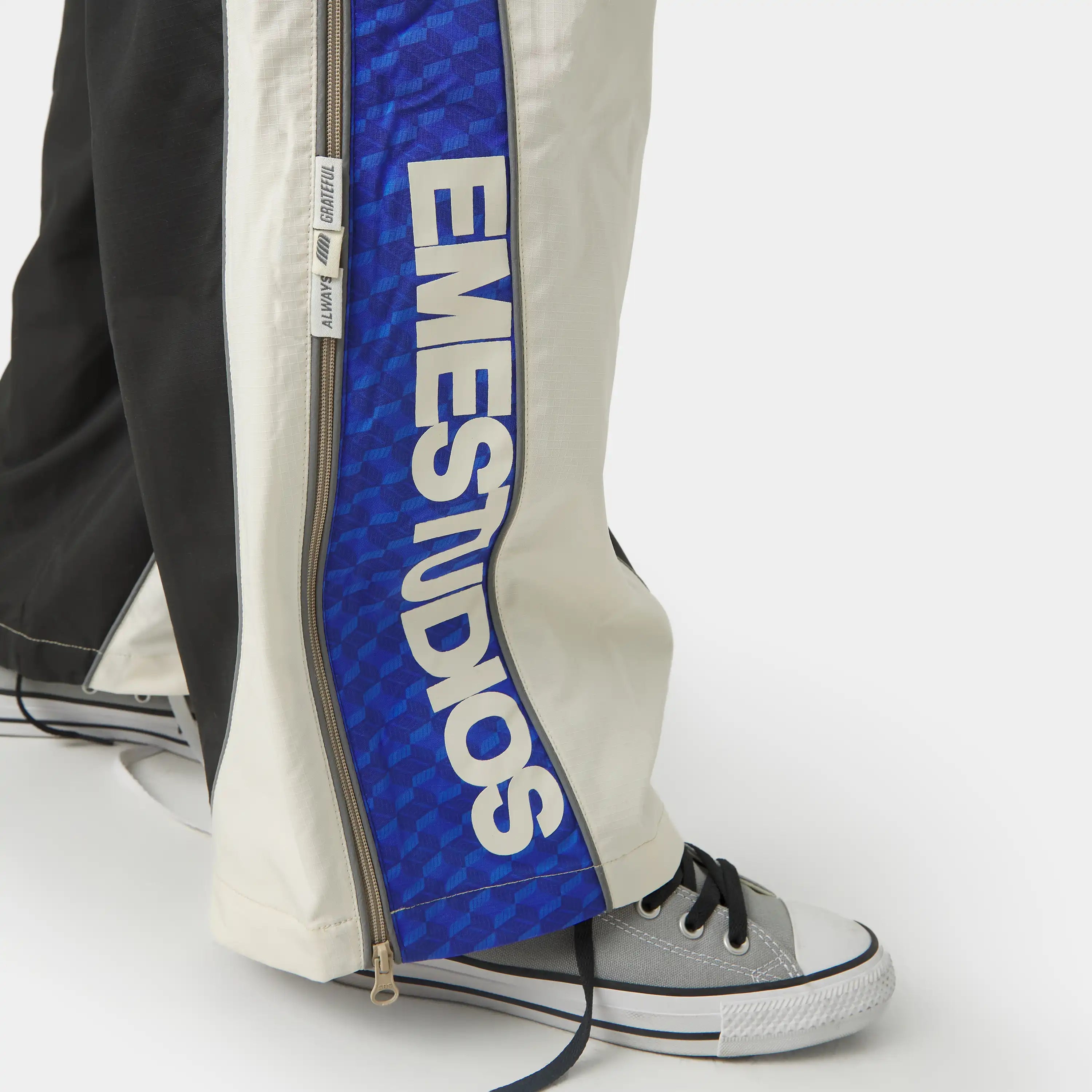 Archive Sample 007 Samples eme