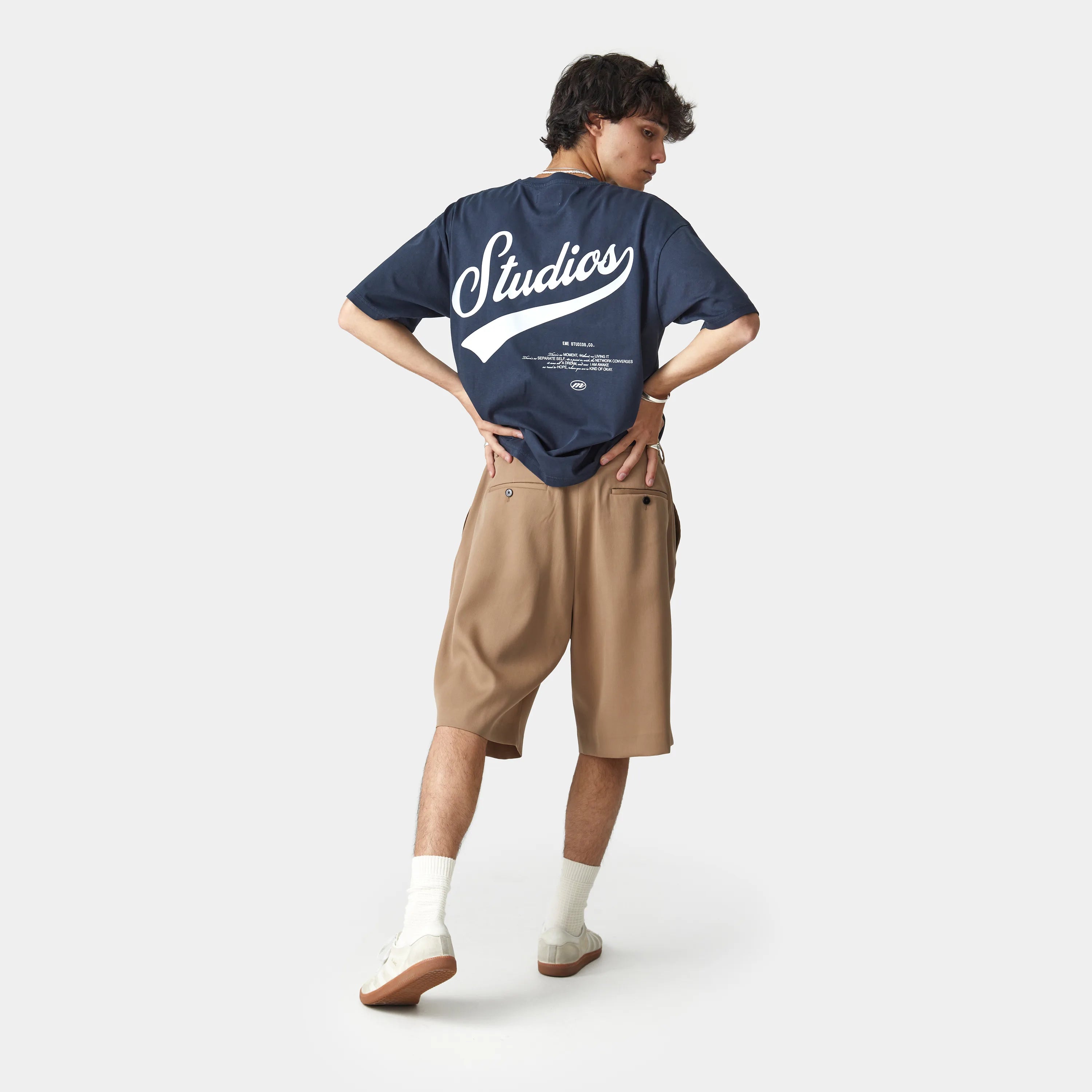 High School Navy Oversized Tee Camiseta eme   